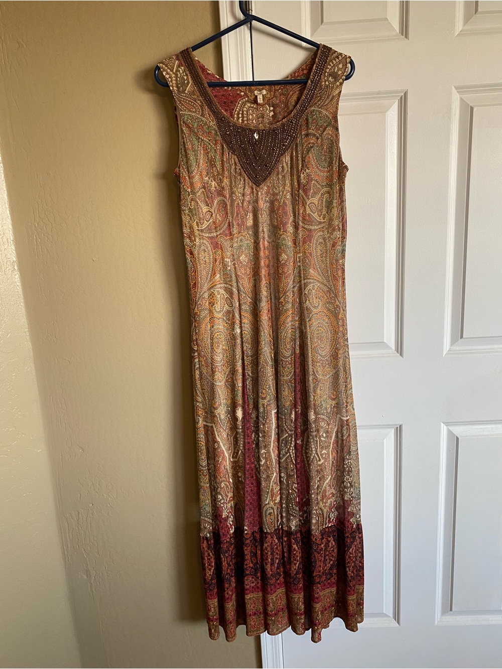 Reba Size L Paisley Maxi Dress Embellished Neckline Sleeveless Boho Western
